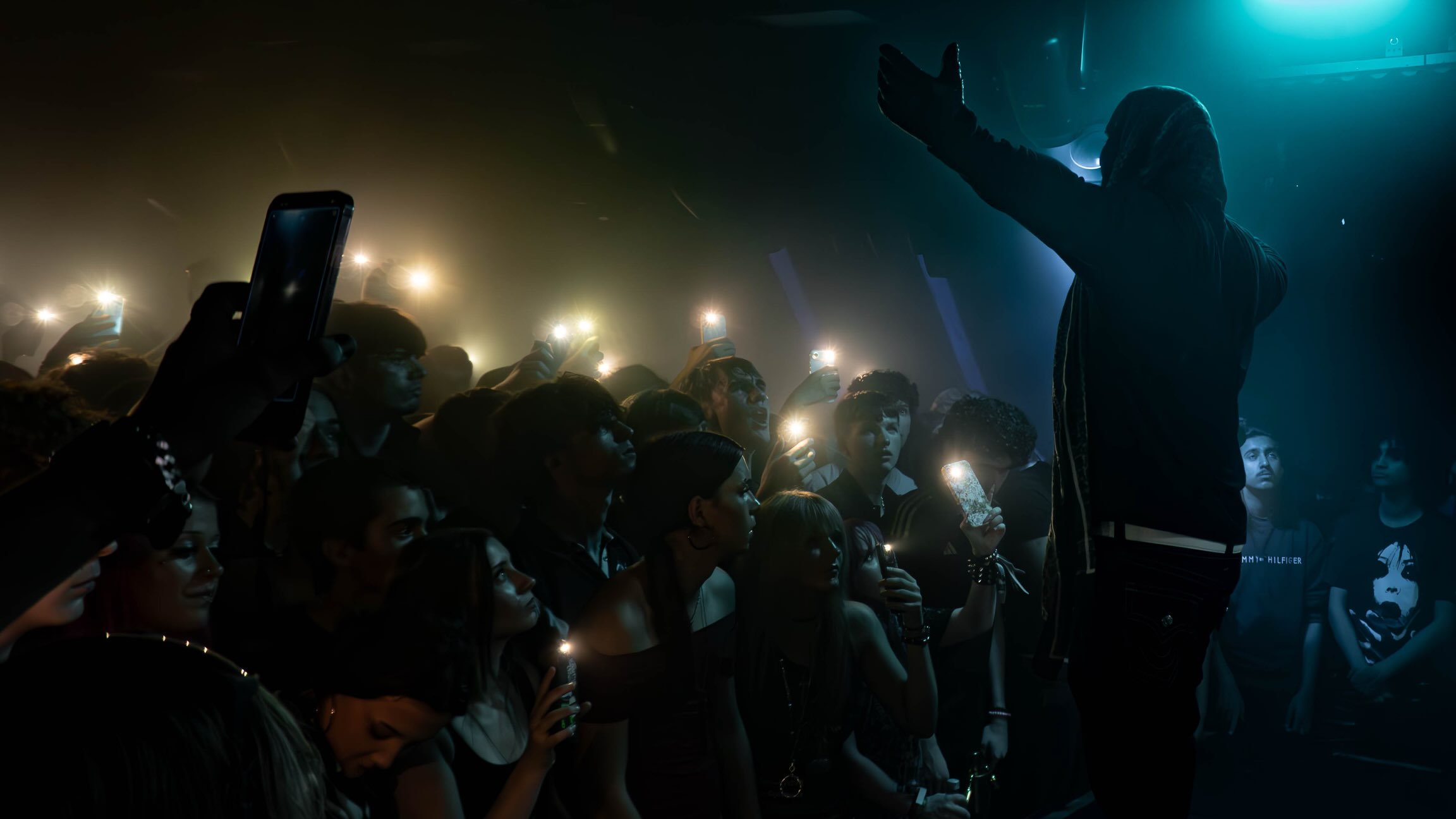 CROWD